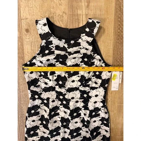 Adrianna Papell Dress 12 Black & White Floral Sleeveless Lined Sheath NWT - Picture 5 of 5